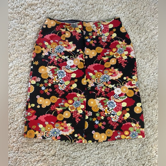 VINTAGE Floral Skirt - Picture 2 of 4